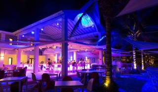 Papagayo Beach Club